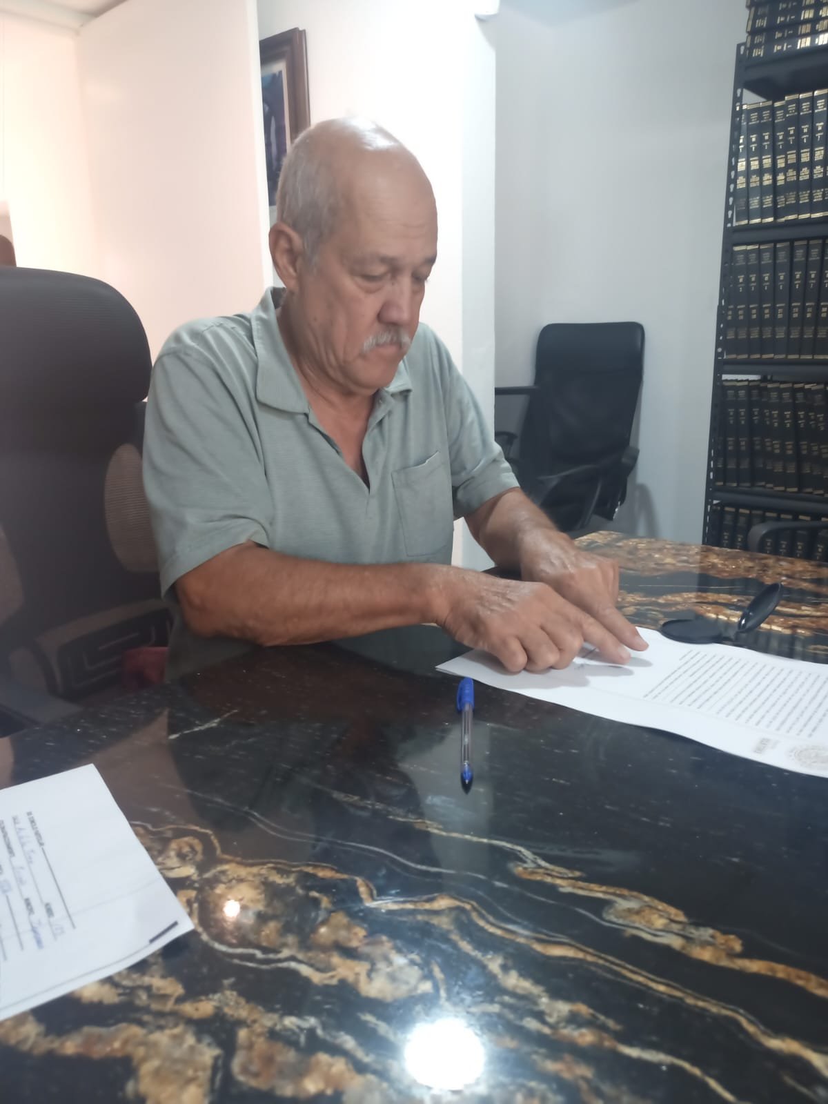 Firma notarial